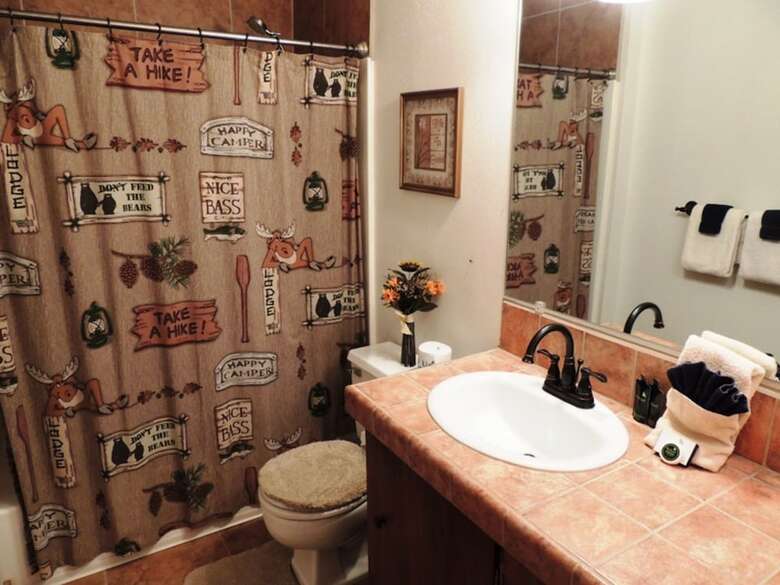 Country Club�homes