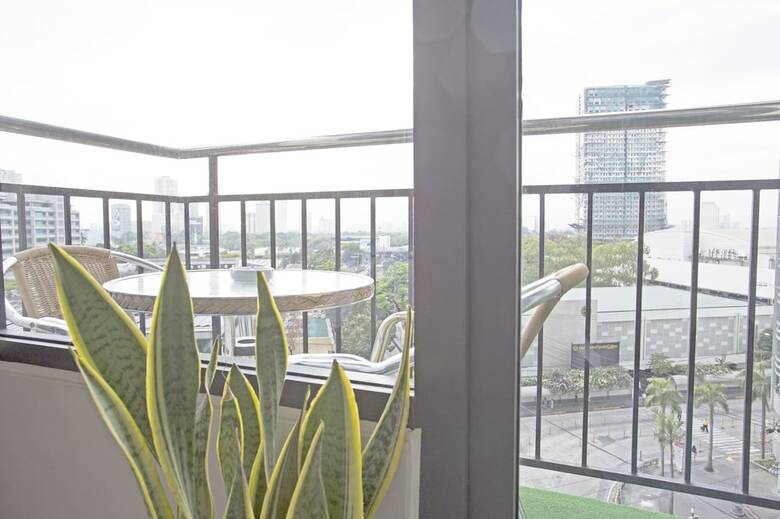Apartamentos Indigo Ortigas @ Adb Avenue Tower
