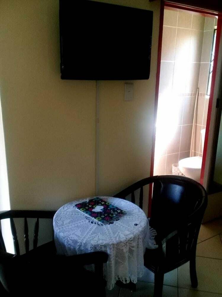 Hotel Ga-dikobo Guest House