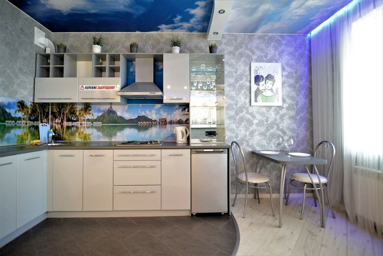 Megapolis Apartments On Prospect Revolyutsii 9a