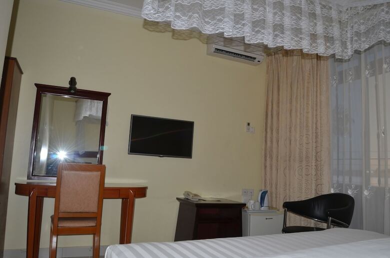 Double View Hotel