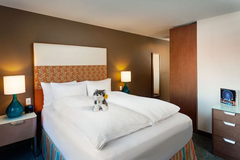 Hotel Staypineapple, University Inn, University District Seattle