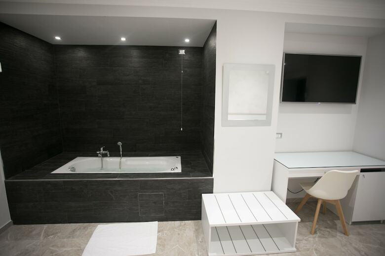 Bed & Breakfast Tropea Luxury & Charm