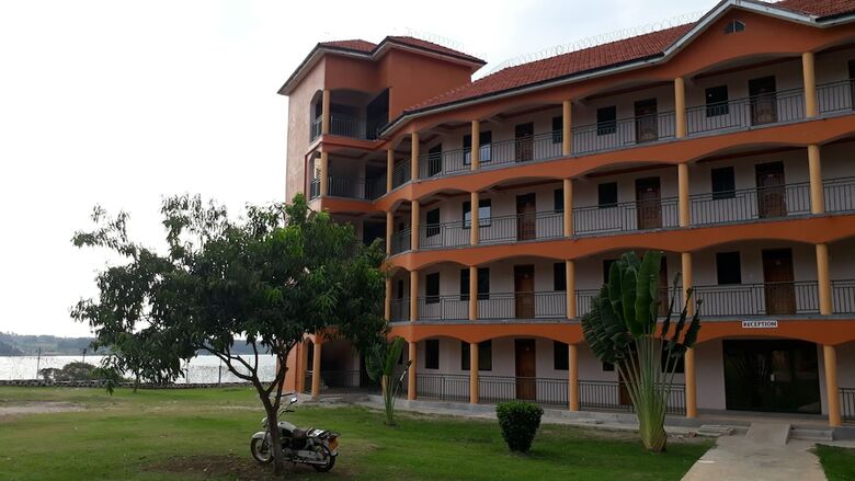 Nabinonya Resort Beach Hotel