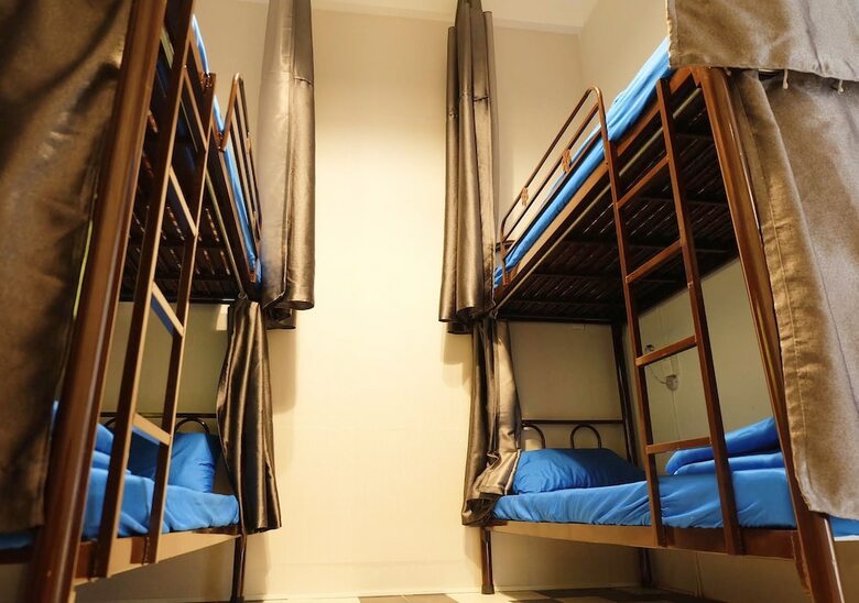 Hostal Colorful Hue Hostel - Adults Only