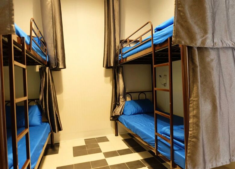 Hostal Colorful Hue Hostel - Adults Only