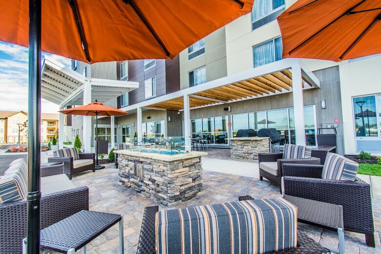 Hotel Towneplace Suites By Marriott Evansville Newburgh