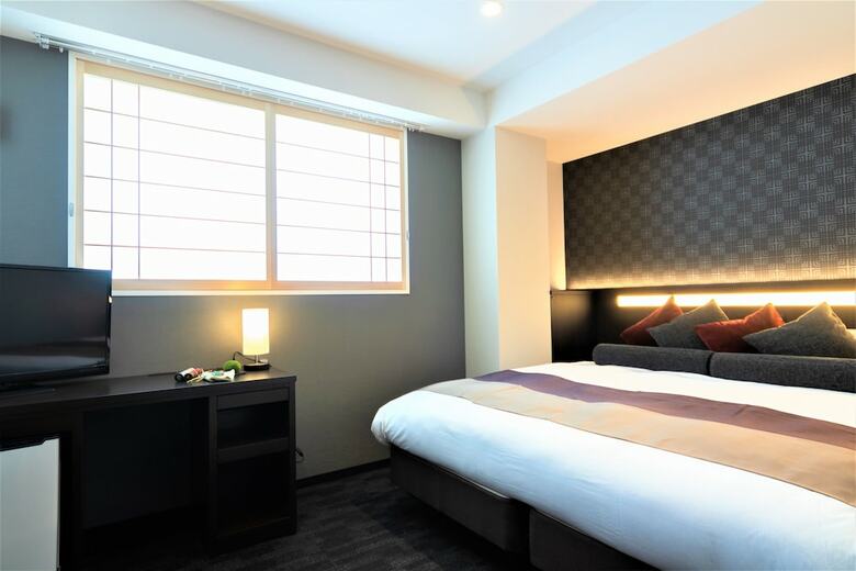 Kyoto Crystal Hotel 1