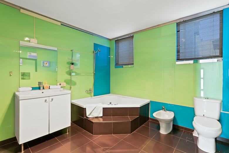 Villa De Marseilles - Melbourne