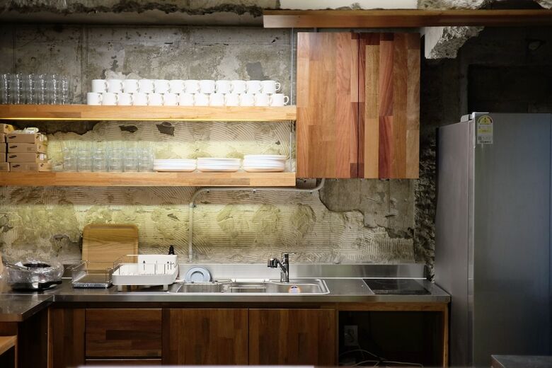 Hostal The Cube Hotel - Hostel