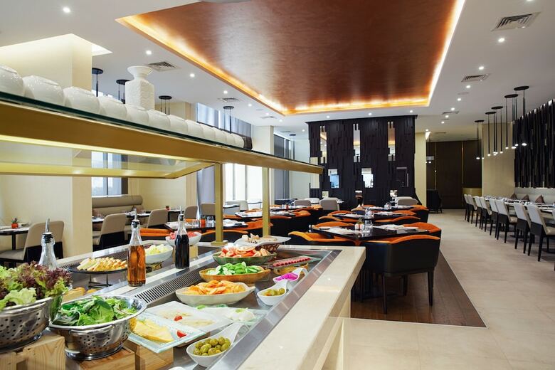 Hotel Occidental Dubai Production City