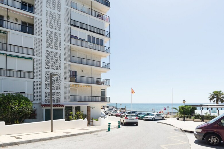 Apartamentos Calahonda Primera Linea De Playa