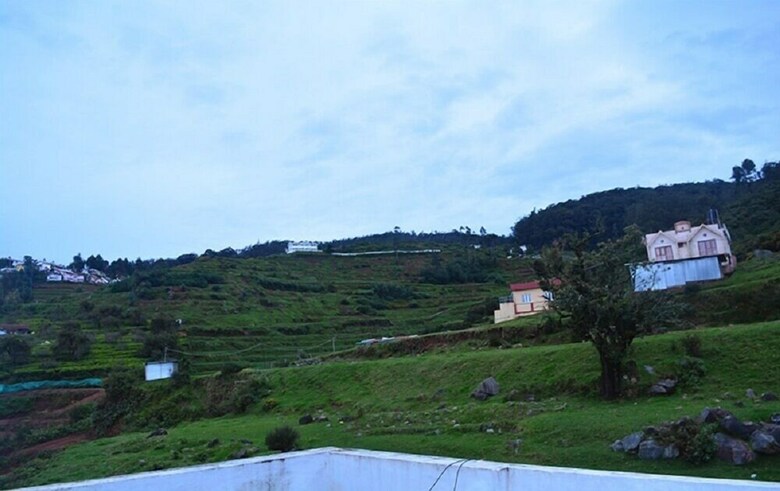 Hotel The Conerstayz