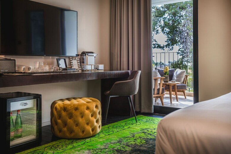 Lear Sense - Experience Luxury Hotel
