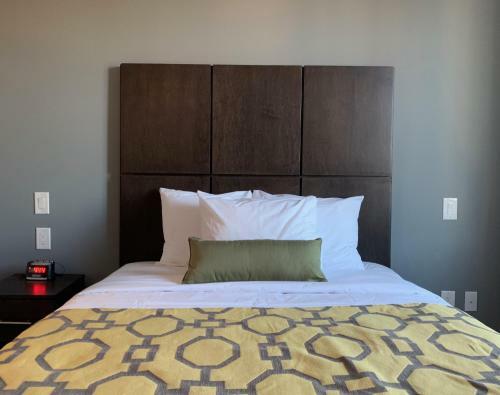 Voyage Hotel