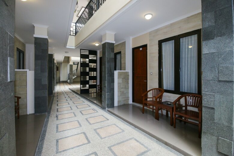 Hotel Airy Syariah Dr Wahidin 43 Bojonegoro