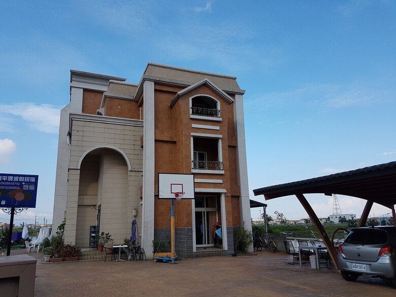 Bed & Breakfast Super Cheap1 Homestay
