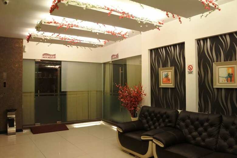 Hotel New World Motel