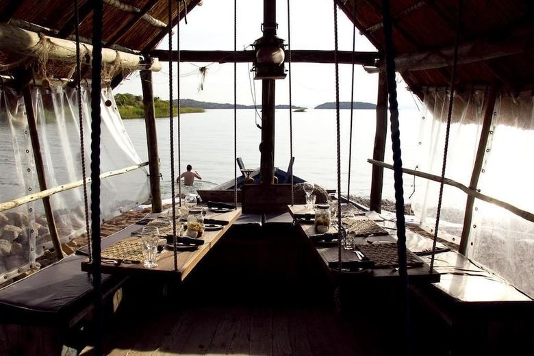 Posada Lake Shore Lodge & Campsite