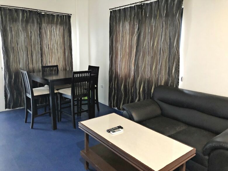 Hotel Knights Ko Suites