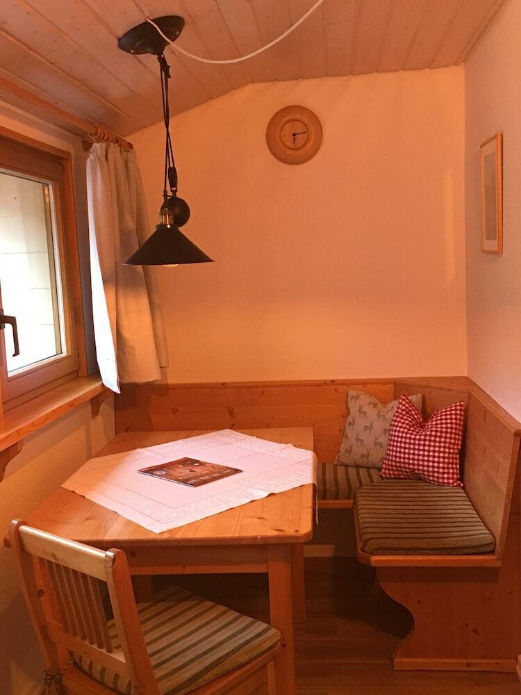 Schwarzwald- Hotel Kr�utle