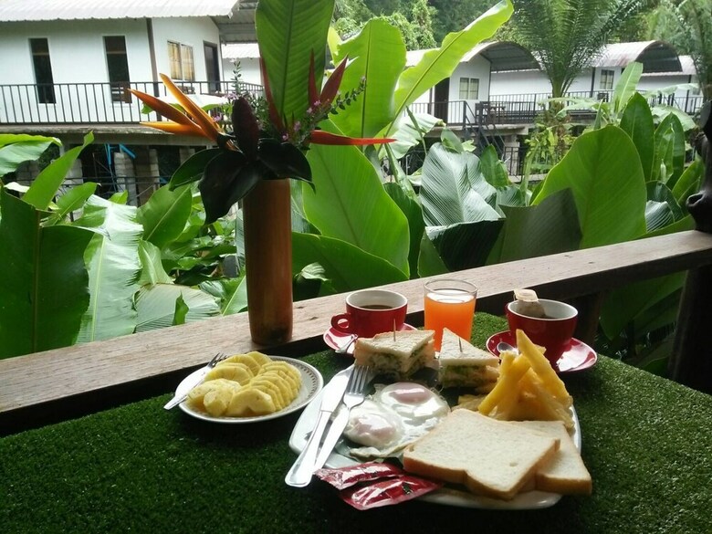Hotel Khaosok River Camp