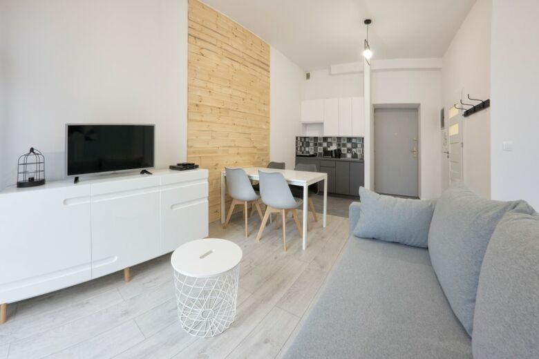 Rister Apartments