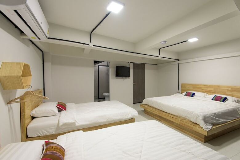 Hostal Arun Old Town Hostel
