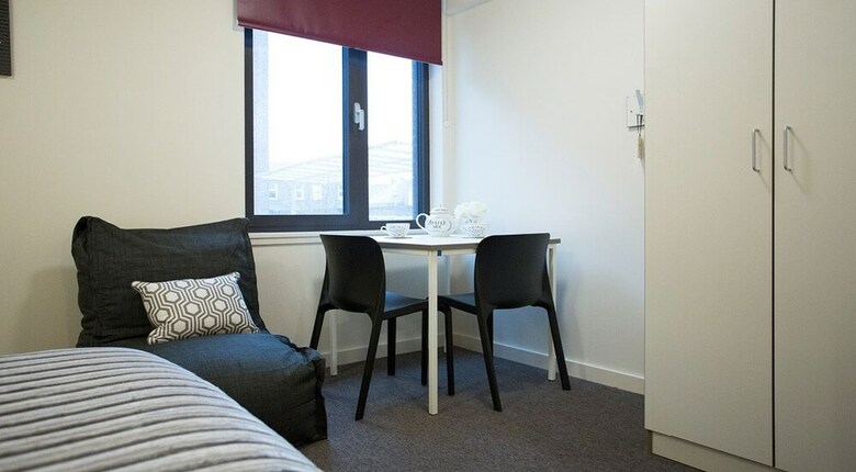 Hotel Powis Place - Campus Residence