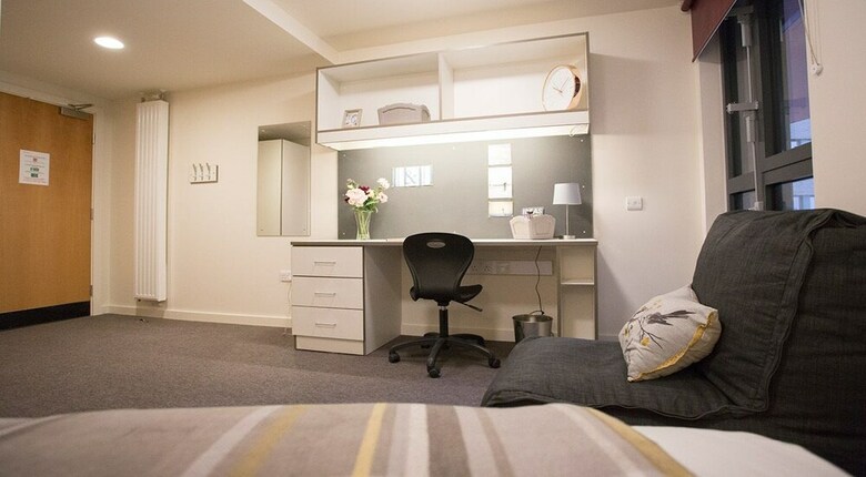Hotel Powis Place - Campus Residence