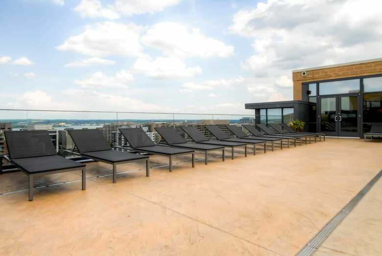 Apartamentos Bluebird Suites In Pentagon City