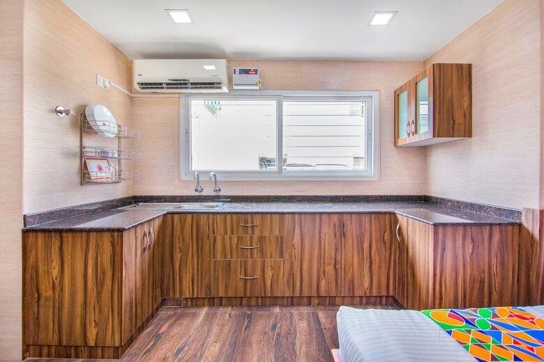 Fabhotel Venkeys Service Apartment