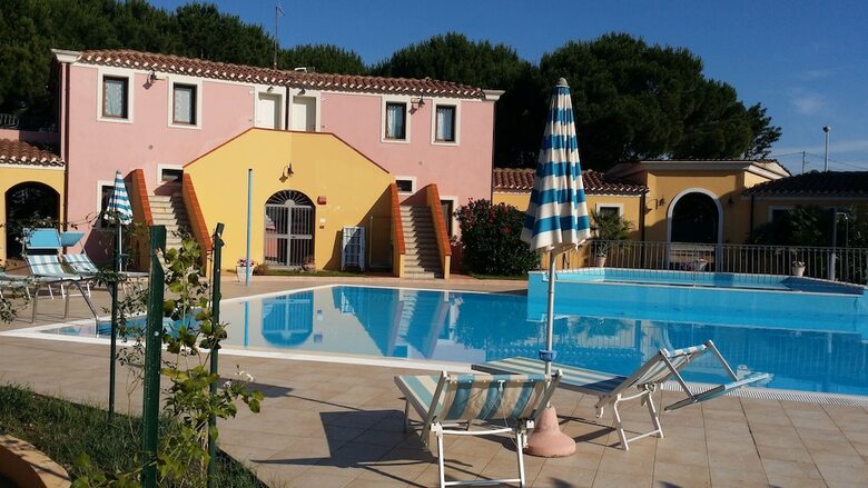 Rejna Residence Hotel