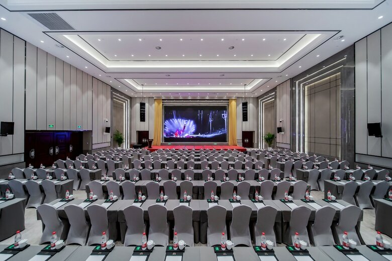 Yu-zen Jinling Acrobatics Hotel