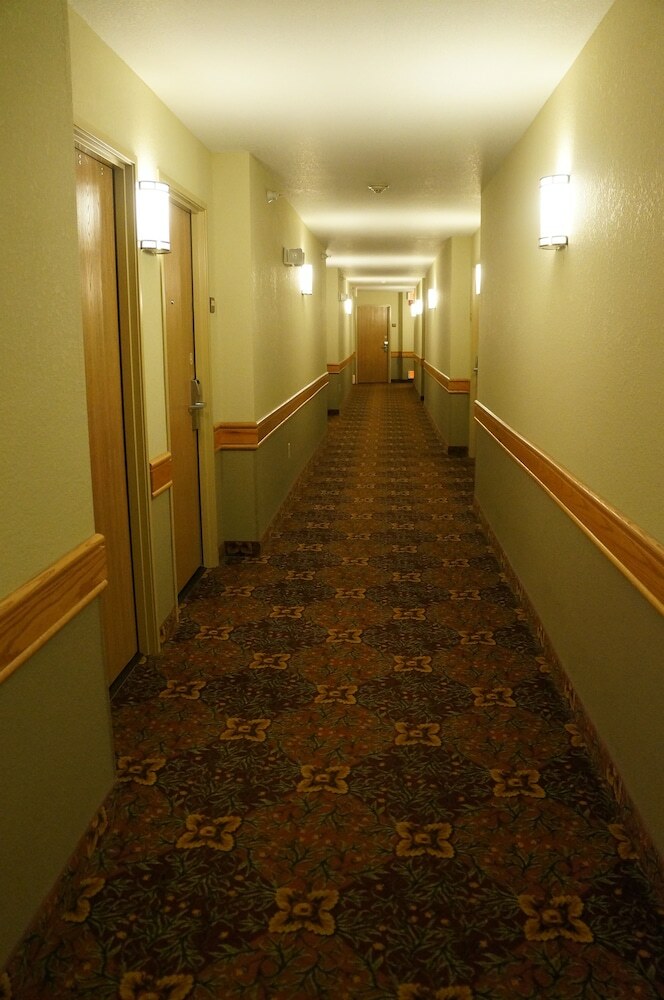 Hotel Americinn By Wyndham Anamosa