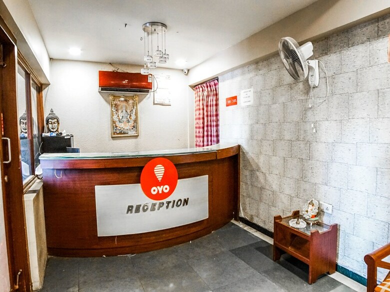Hotel Oyo 12906 Central Inn