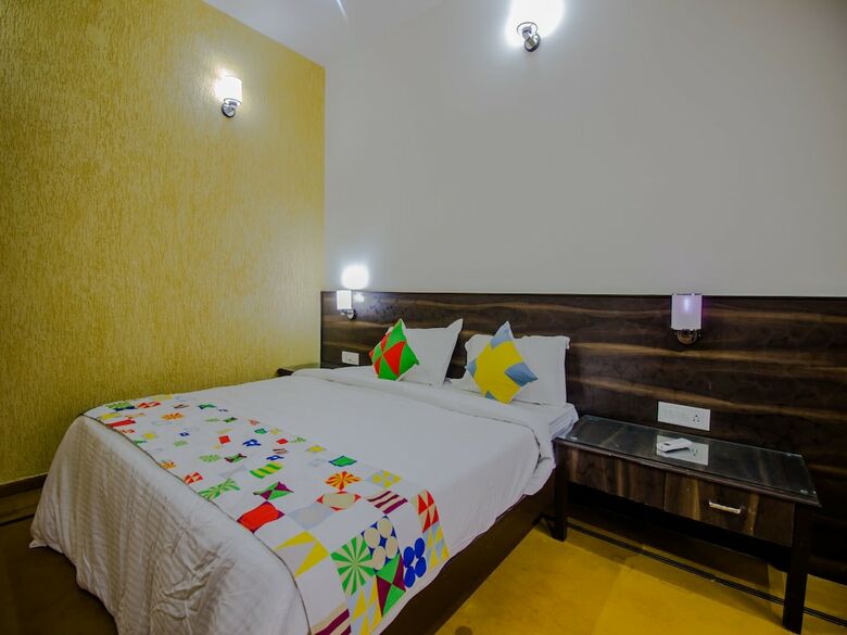 Hotel Oyo 14028 Home Exotic Stay Sangolda