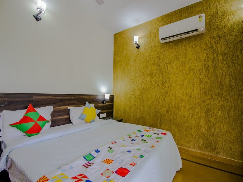 Hotel Oyo 14028 Home Exotic Stay Sangolda