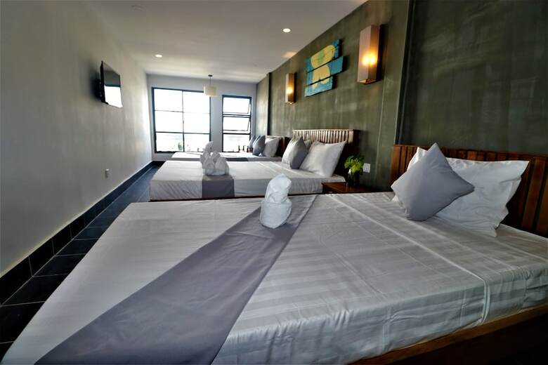 Grand Elevation Hotel