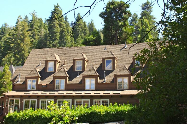 Hotel Saddleback Inn