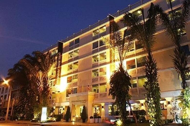 Royal Peninsula Hotel