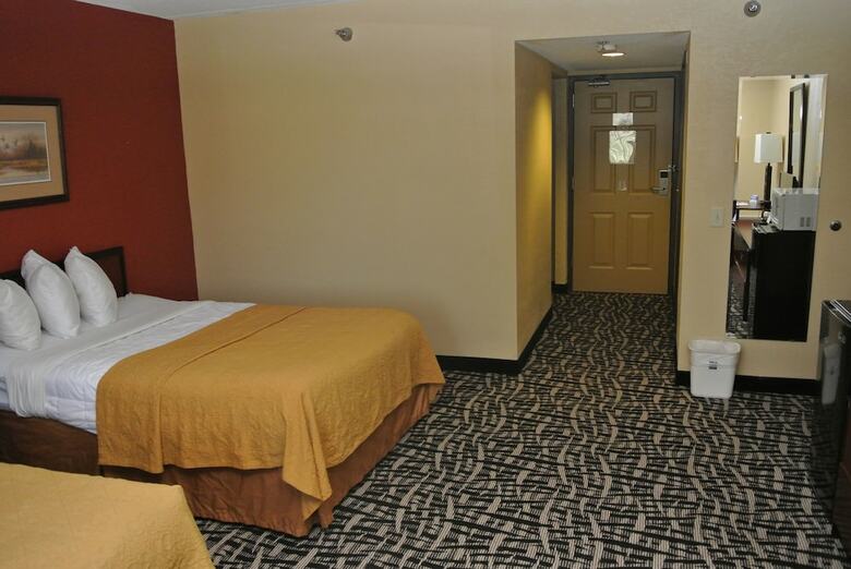 Hotel Quality Inn & Suites Mayo Clinic Area