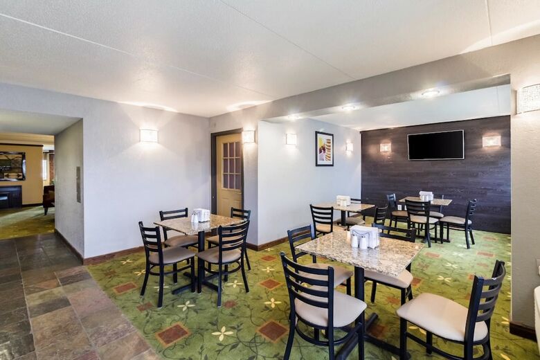 Hotel Quality Inn & Suites Mayo Clinic Area