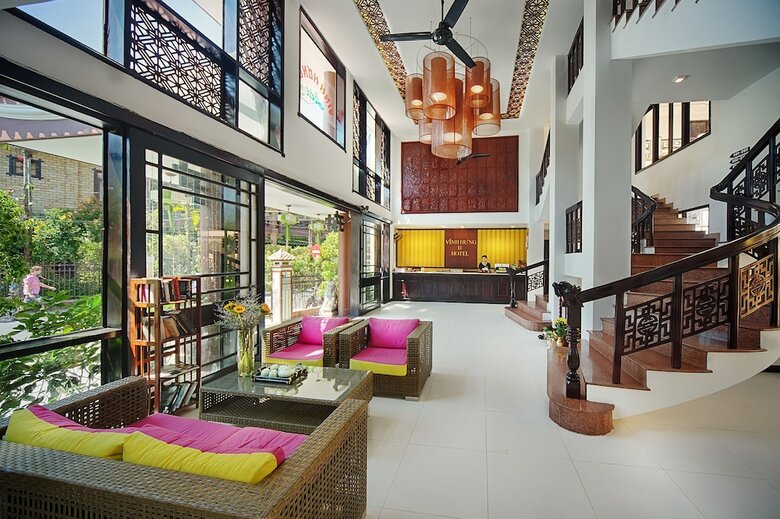 Vinh Hung 2 City Hotel