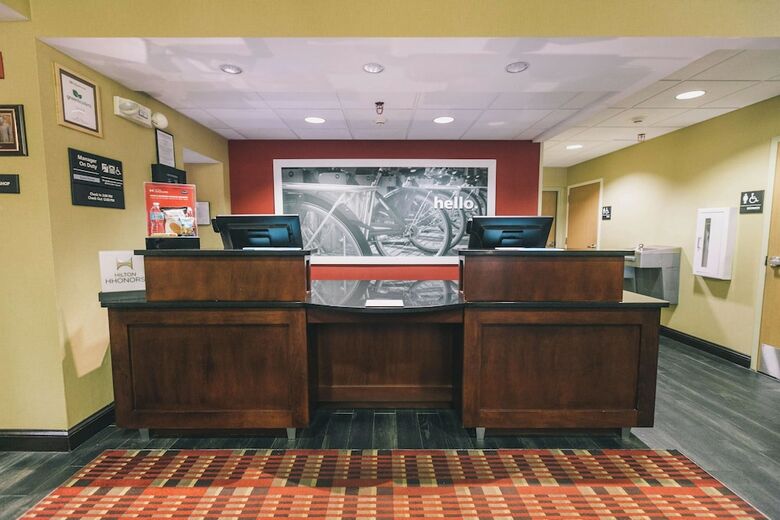 Hotel Hampton Inn Tallahassee-central
