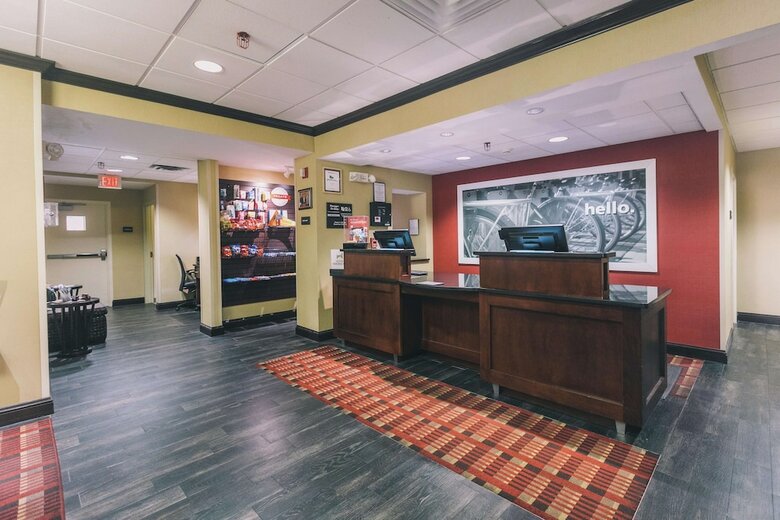 Hotel Hampton Inn Tallahassee-central