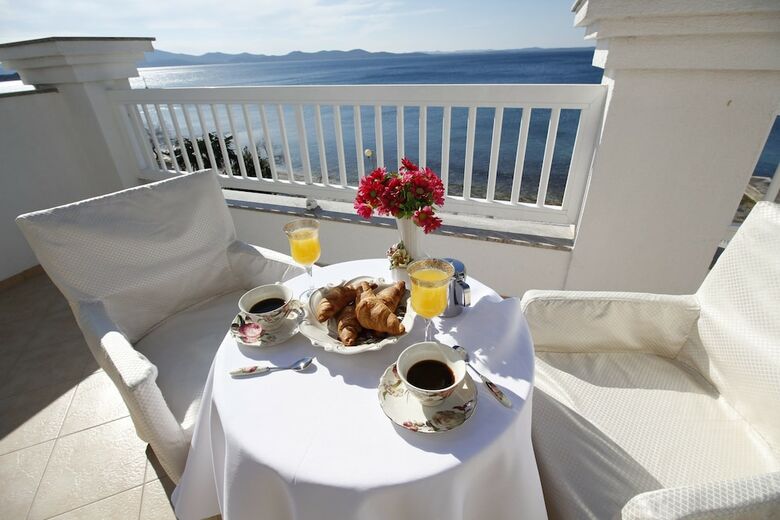 Hotel Villa Triana