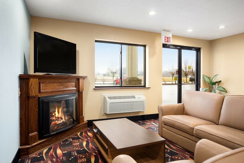 Hotel Super 8 By Wyndham Eddyville/kuttawa