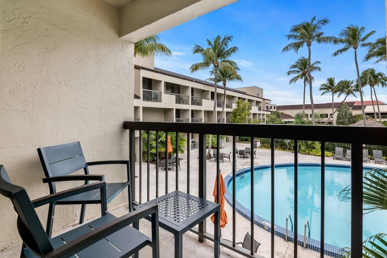 Miami Lakes Hotel