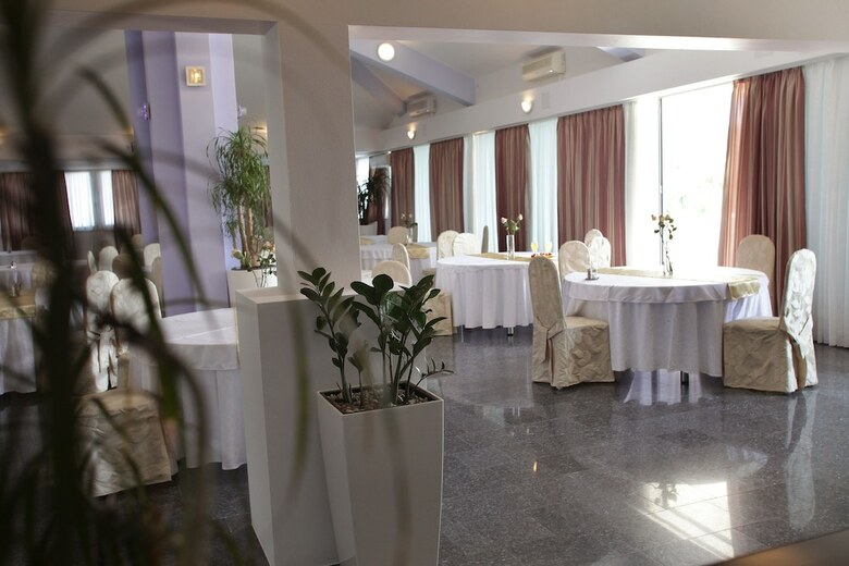 Aparthotel Hotel Bellevue